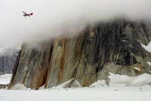 One of the last planes to make it out of the Ruth Gorge before the 2-day storm moved in (started with fog and rain but intensified to heavy snow)