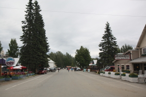 Talkeetna downtown - that's about it :-) The roadhouse is the classic breakfast joint. We had a Bulgarian waiter, which was very random and cool!