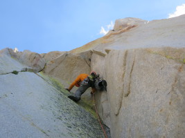 The roof on the right is super fun. Airy 5.10 with good holds! And the heavenly finger crack that follows is the crux..