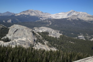 Daff Dome on the left, and Mt Conness in the background on the right