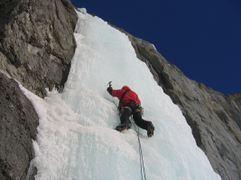 Hedd-wyn starting up the climb