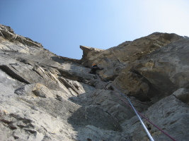 Working up the last pitch, photo by Nayden