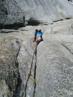 Awesome jamming on the 5.10a second pitch