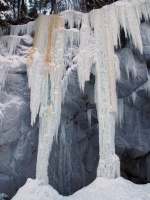 Ice cragging near Gol