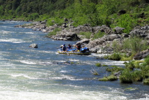 Past Rainie Falls