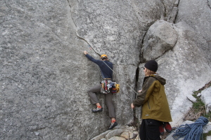 Starting up The Fracture (5.10d), some bouldery moves