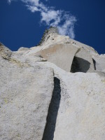 The start of the first pitch - you can see the upper half of the climb clearly from here. Aesthetic!